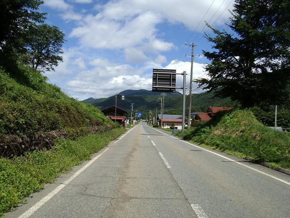 16　村を通過.JPG