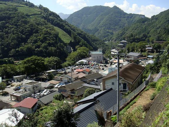 17　椎葉村の全景.JPG