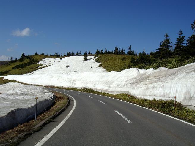 18　雪の壁はここまで小さくなりました.JPG