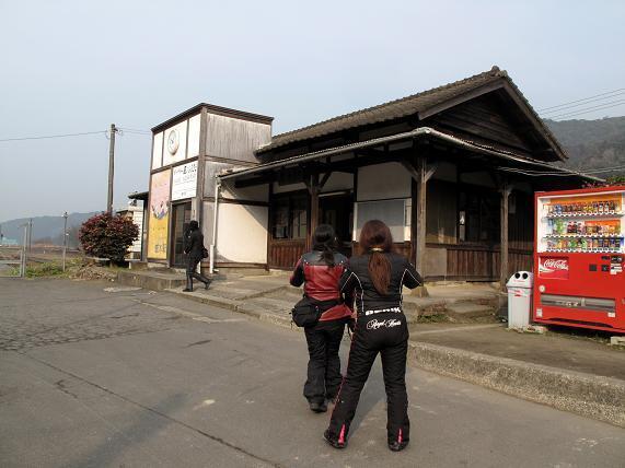 1　厳木駅.JPG