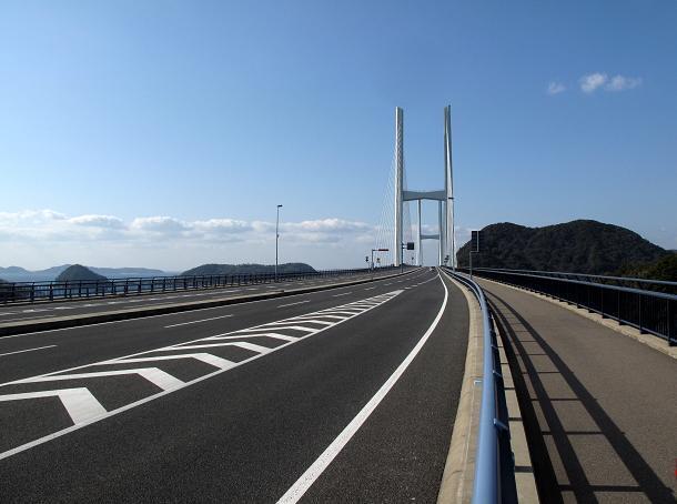 20　巨大建造物に萌えます.JPG