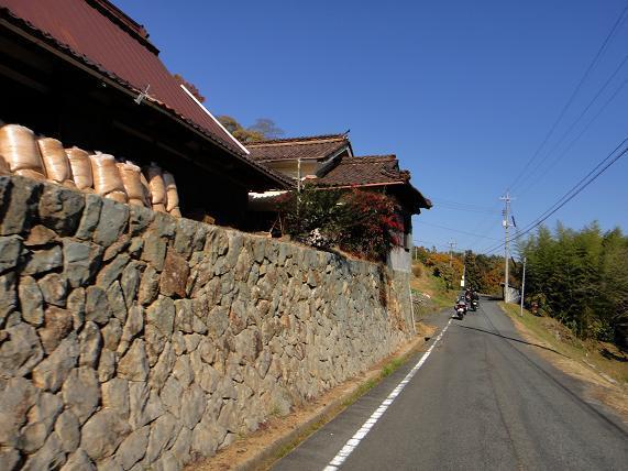 20　村の道を行く.JPG