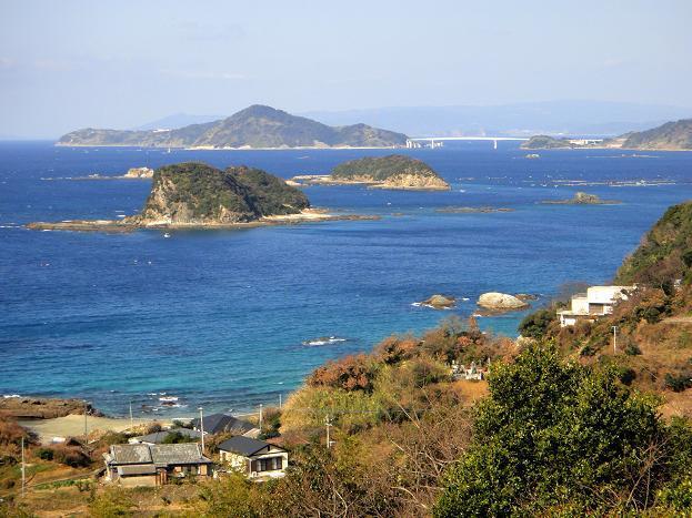 24　遠くに見えてるのが伊王島大橋です.JPG