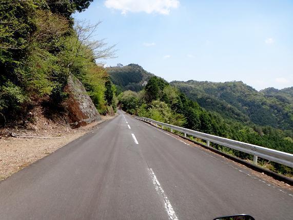 35　だ～れもいない道.JPG