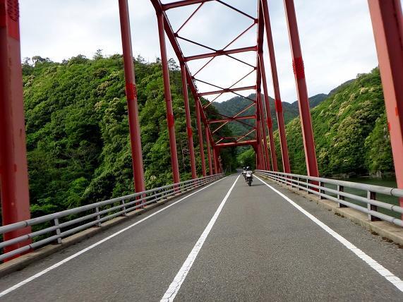 43　ダムの橋.JPG