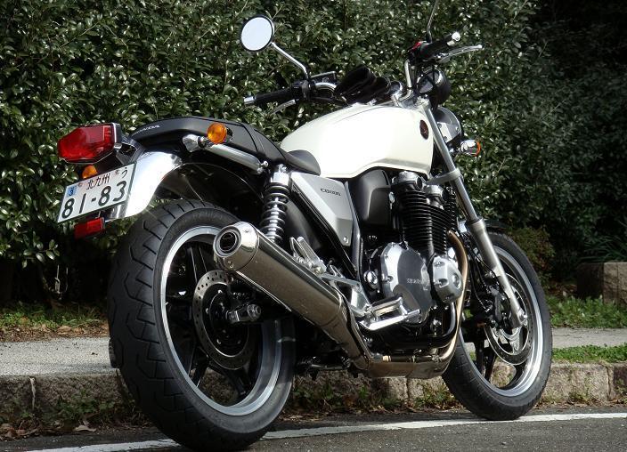 5　細いけどリッターバイクなのだ.JPG