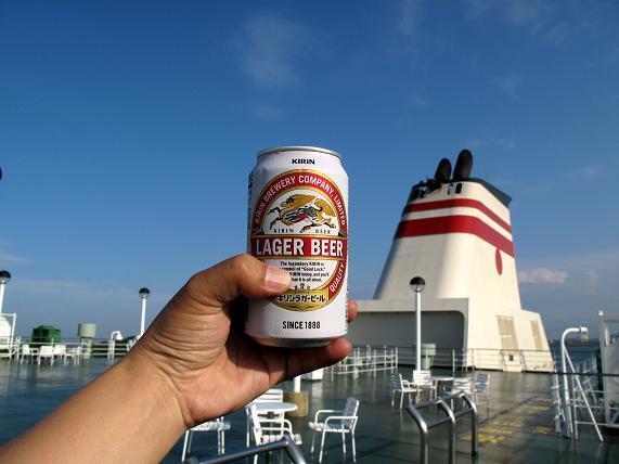 6　見送られてるのに目の前で飲むのだ.JPG