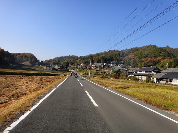 9　村をいくつも抜けます.JPG