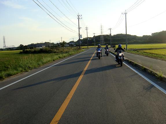 これからよく判らん道で帰ります.JPG