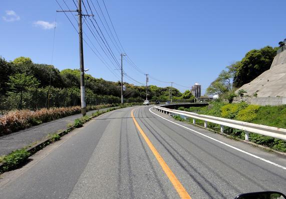 バイク屋へ.JPG