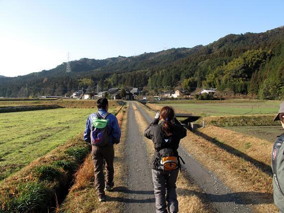 田舎道をあるく.JPG