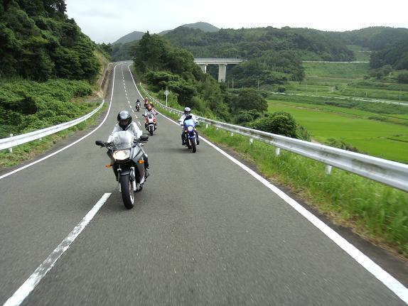 響秘密結社所有なら有料道路にします.JPG