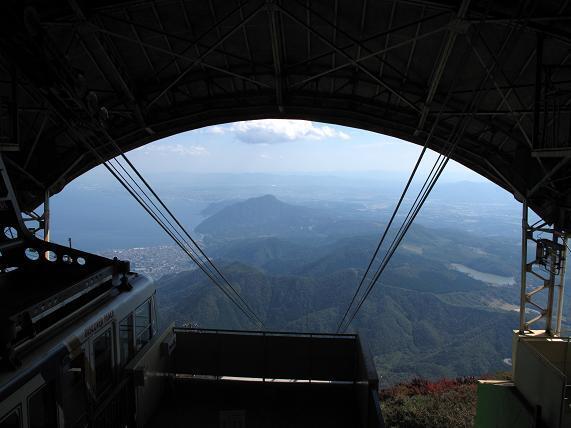 高崎山が真正面に見えます.JPG