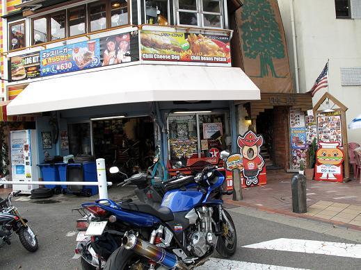 １ここはバイクを停めやすいのが良い.JPG