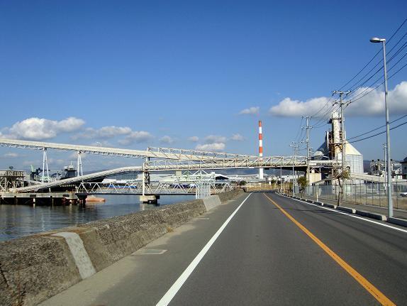 ９、工場萌え～が流行ってるようですね.JPG